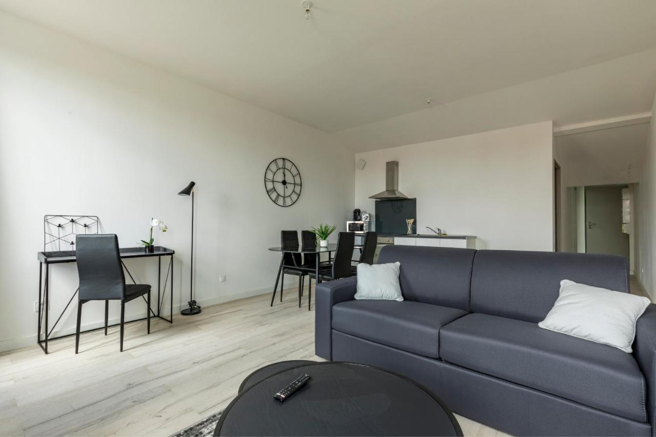 Le Dallas - 1 Chambre, 1 Canape-Lit, 1Er Etage, Parking, 10Min Canal Du Midi Castelsarrasin Buitenkant foto